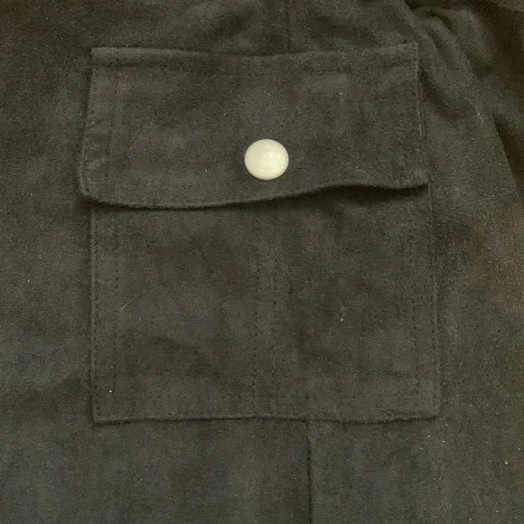 Cotton Candy Black Faux Suede Shorts - Picture 4 of 4